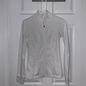 Lululemon Define Jacket (only used ones) size: 4